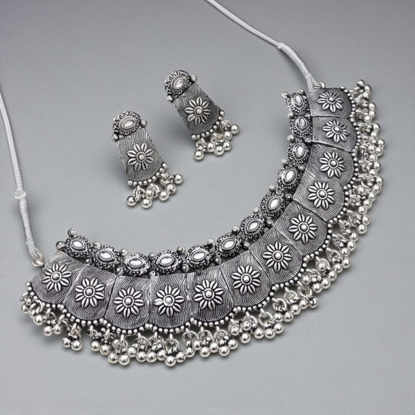 Floral Vintage Oxidized Silver Necklace Set